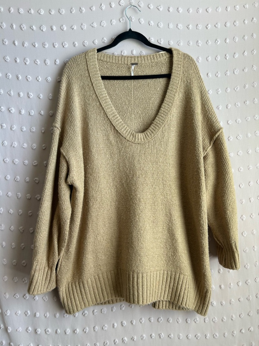 Free People Brookside V Neck Oversized Tunic‎ Sweater Sz L Tan Brown